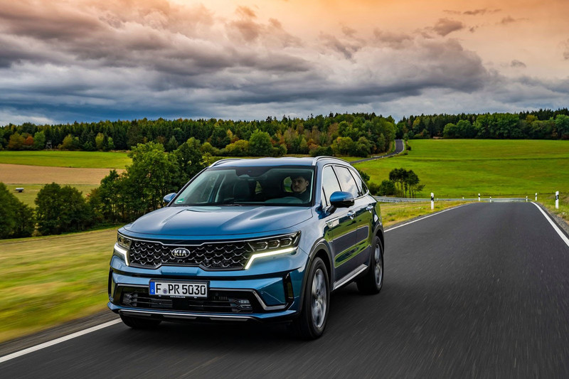 《Kia大改款Sorento》精緻帥氣 11月上市在即|剖析200萬內《七人座SUV》 《Kia大改款Sorento》精緻帥氣 11月上市在即|剖析200萬內《七人座SUV》