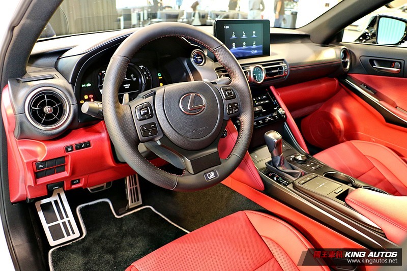 全車系200萬元有找! 21年式《Lexus IS小改款》開始接單預售! 全車系200萬元有找! 21年式《Lexus IS小改款》開始接單預售!