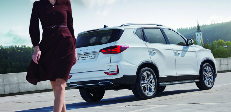 小改款《SsangYong Rexton》升級8AT搶先亮相 是不是和你想的一樣帥呢？