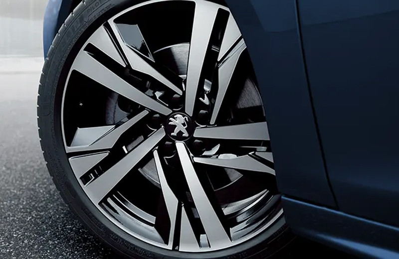 和風獅王《Peugeot 508/508 SW》日本特仕新作多了哪些好料呢？