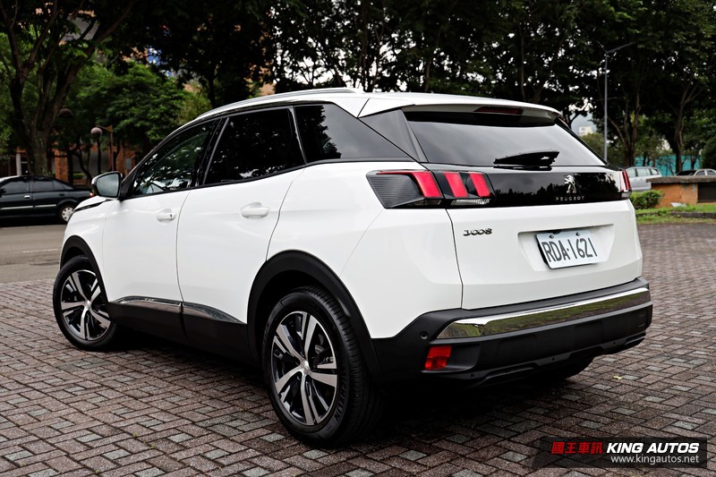 小公主上路︱《Peugeot 3008 SUV》法系柴油獅,專注細節的小浪漫 小公主上路︱《Peugeot 3008 SUV》法系柴油獅,專注細節的小浪漫