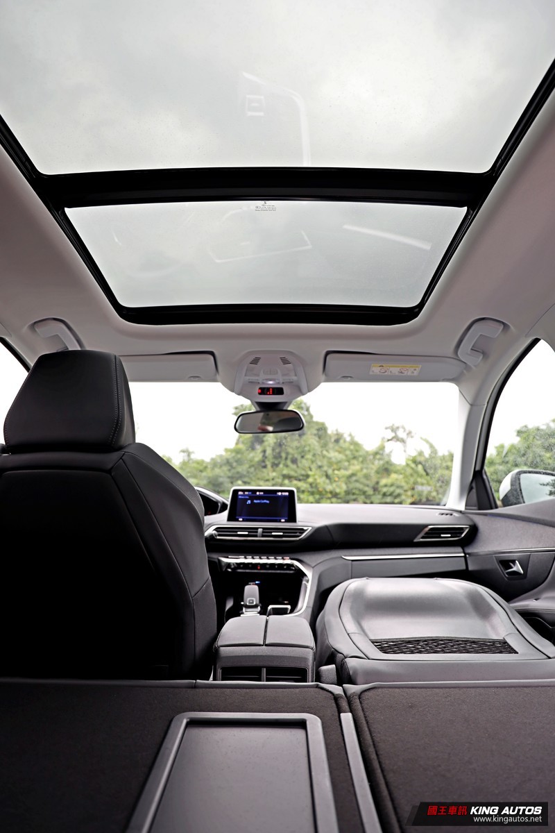 小公主上路︱《Peugeot 3008 SUV》法系柴油獅,專注細節的小浪漫 小公主上路︱《Peugeot 3008 SUV》法系柴油獅,專注細節的小浪漫