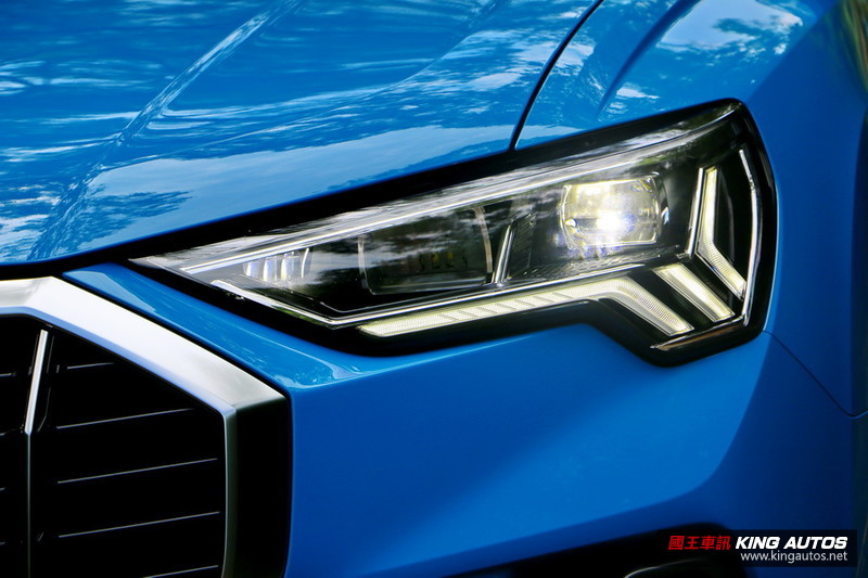 新世代《Audi Q3 40TFSI quattro》空間更大、造型更帥、安全無恙 新世代《Audi Q3 40TFSI quattro》空間更大、造型更帥、安全無恙
