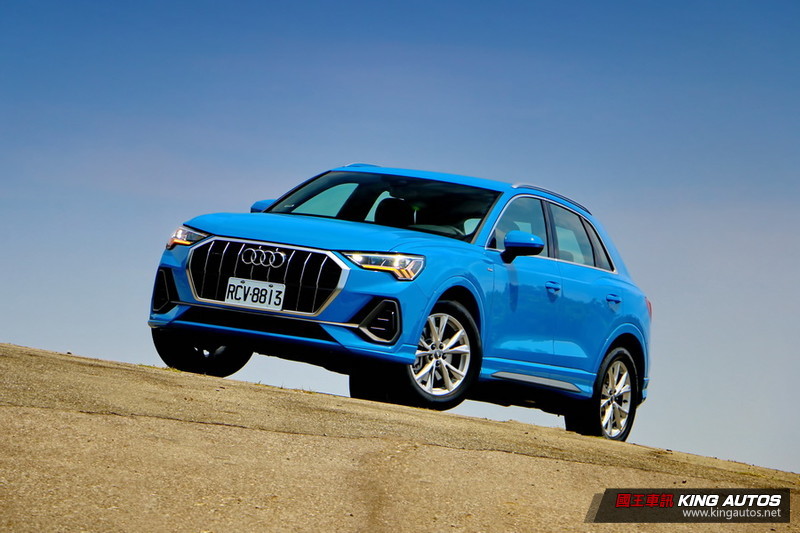 新世代《Audi Q3 40TFSI quattro》空間更大、造型更帥、安全無恙 新世代《Audi Q3 40TFSI quattro》空間更大、造型更帥、安全無恙