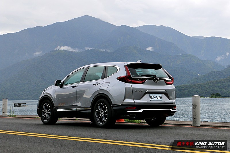「選車東西軍」之《Ford Kuga》或《Honda CR-V》? 國產中型主力休旅、價差僅3萬元,你偏好哪一款? 「選車東西軍」之《Ford Kuga》或《Honda CR-V》? 國產中型主力休旅、價差僅3萬元,你偏好哪一款?