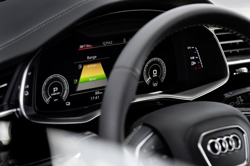 海外售價254萬起!《Audi Q8》導入插電式油電動力 本月底開放預購 海外售價254萬起!《Audi Q8》導入插電式油電動力 本月底開放預購