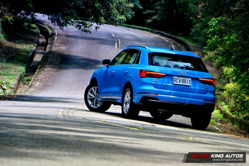 新世代《Audi Q3 40TFSI quattro》空間更大、造型更帥、安全無恙 新世代《Audi Q3 40TFSI quattro》空間更大、造型更帥、安全無恙