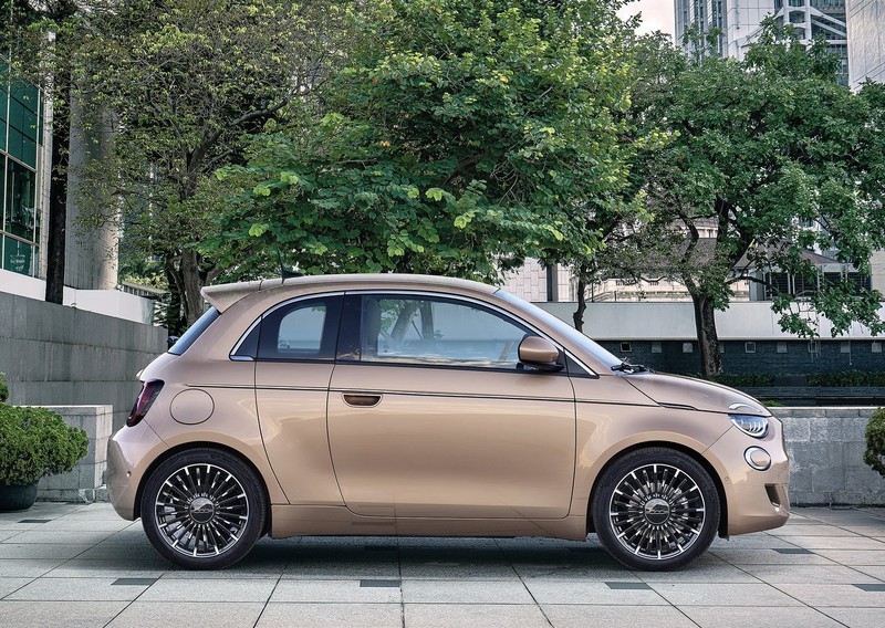這台車有3.5個門?《Fiat 500 3+1》提升都會便利生活 售價不到70萬! 這台車有3.5個門?《Fiat 500 3+1》提升都會便利生活 售價不到70萬!