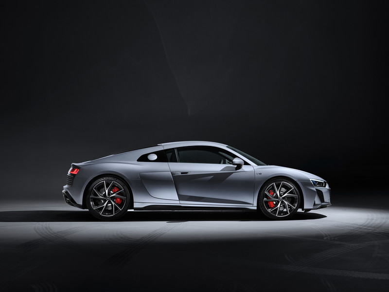 奧迪R8系列中最便宜的款式!《Audi R8 RWD Coupe》407萬元起 年底在北美上市 奧迪R8系列中最便宜的款式!《Audi R8 RWD Coupe》407萬元起 年底在北美上市