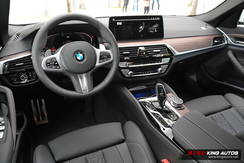 該選房車還是旅行車?《BMW 520i M Sport首發版》現場直擊 該選房車還是旅行車?《BMW 520i M Sport首發版》現場直擊