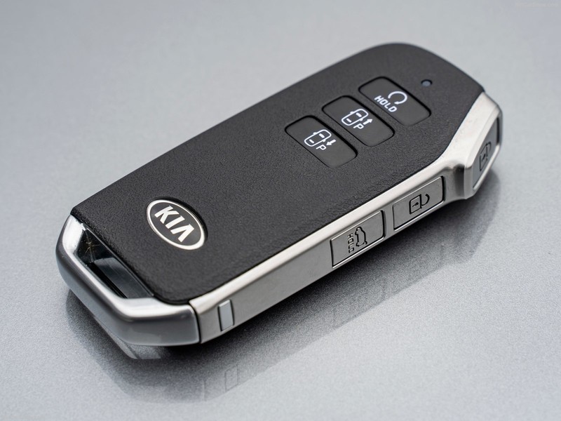 《Kia Sorento 2.2》七人座SUV(一)為何近8成買家選六座?全景天窗 彩蛋在最後! 《Kia Sorento 2.2》七人座SUV(一)為何近8成買家選六座?全景天窗 彩蛋在最後!