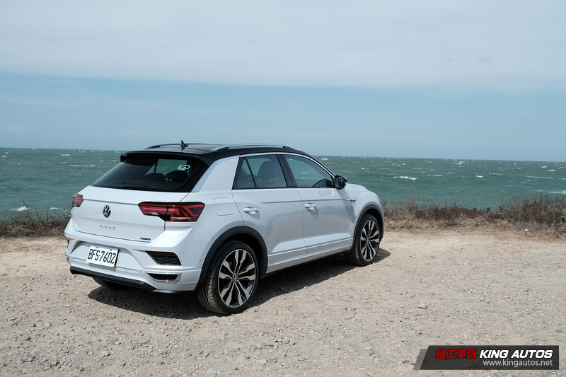 國王駕道︱覺得貴?其實《VW T-Roc 330 TSI R-Line Performance》比你想的還超值 國王駕道︱覺得貴?其實《VW T-Roc 330 TSI R-Line Performance》比你想的還超值