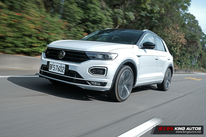 國王駕道︱覺得貴?其實《VW T-Roc 330 TSI R-Line Performance》比你想的還超值 國王駕道︱覺得貴?其實《VW T-Roc 330 TSI R-Line Performance》比你想的還超值