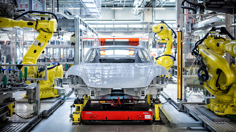 顛覆傳統流水生產線《Porsche Taycan》碳中和 零衝擊 智慧工廠 顛覆傳統流水生產線《Porsche Taycan》碳中和 零衝擊 智慧工廠
