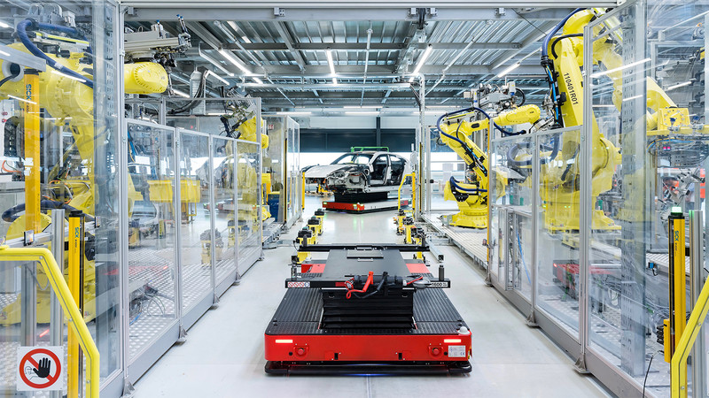 顛覆傳統流水生產線《Porsche Taycan》碳中和 零衝擊 智慧工廠 顛覆傳統流水生產線《Porsche Taycan》碳中和 零衝擊 智慧工廠