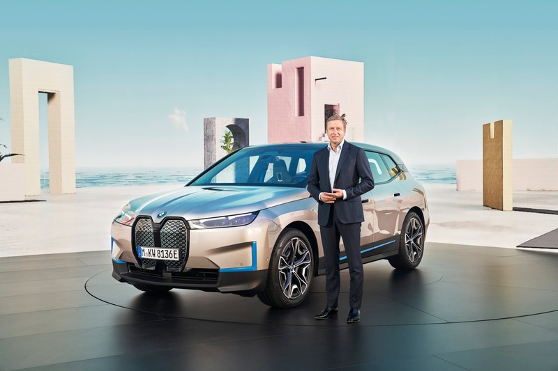 2022年初導入《BMW iX》要讓你驚豔的絕對不只鼻孔 2022年初導入《BMW iX》要讓你驚豔的絕對不只鼻孔
