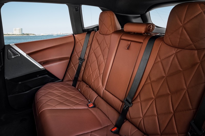 2022年初導入《BMW iX》要讓你驚豔的絕對不只鼻孔