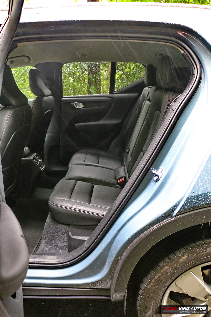 豪華家庭休旅車 起始點《Volvo XC40 T3》安全 寧靜 好開 不貴 豪華家庭休旅車 起始點《Volvo XC40 T3》安全 寧靜 好開 不貴