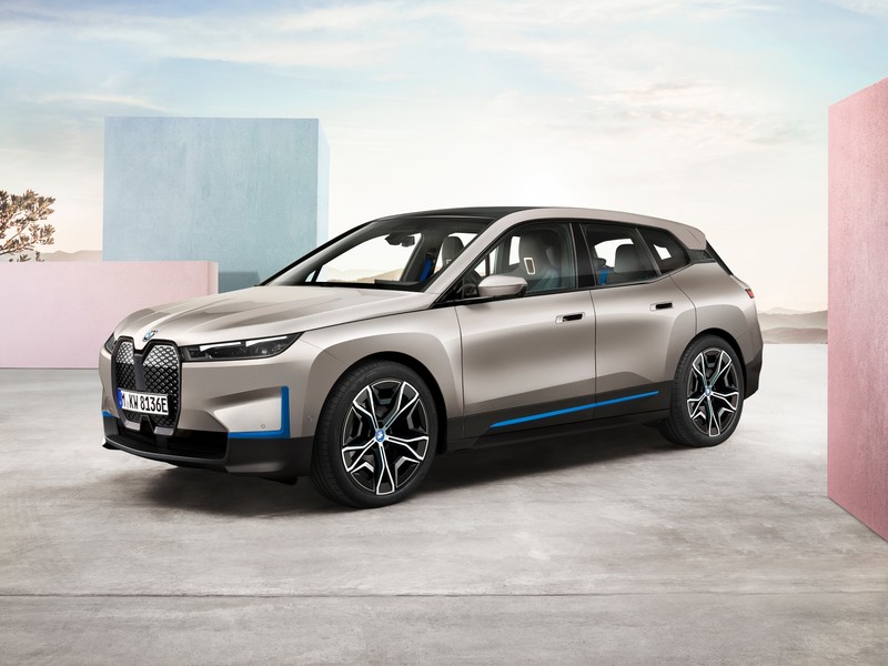 2022年初導入《BMW iX》要讓你驚豔的絕對不只鼻孔