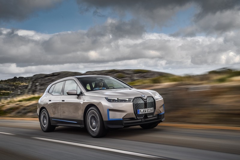 2022年初導入《BMW iX》要讓你驚豔的絕對不只鼻孔