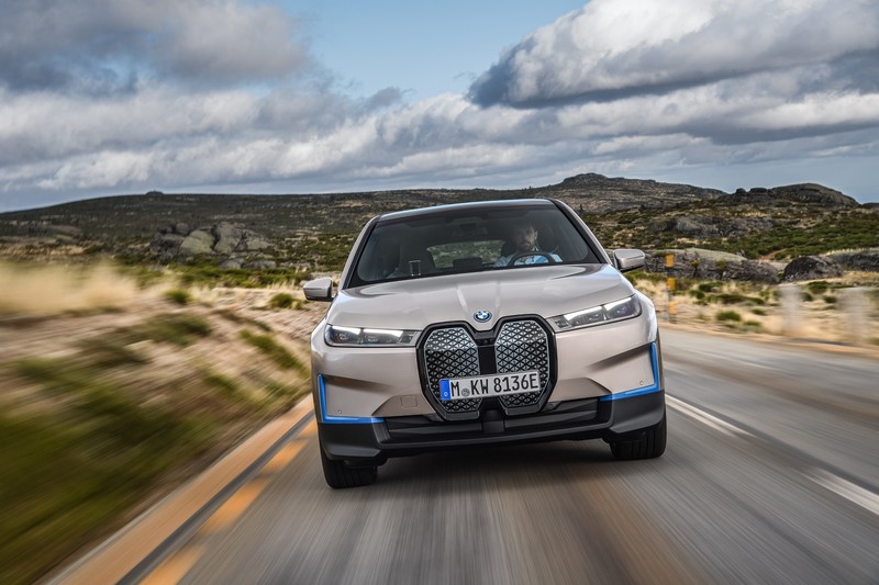 2022年初導入《BMW iX》要讓你驚豔的絕對不只鼻孔