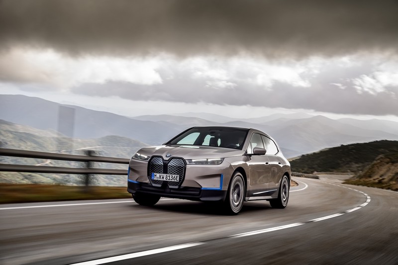 2022年初導入《BMW iX》要讓你驚豔的絕對不只鼻孔