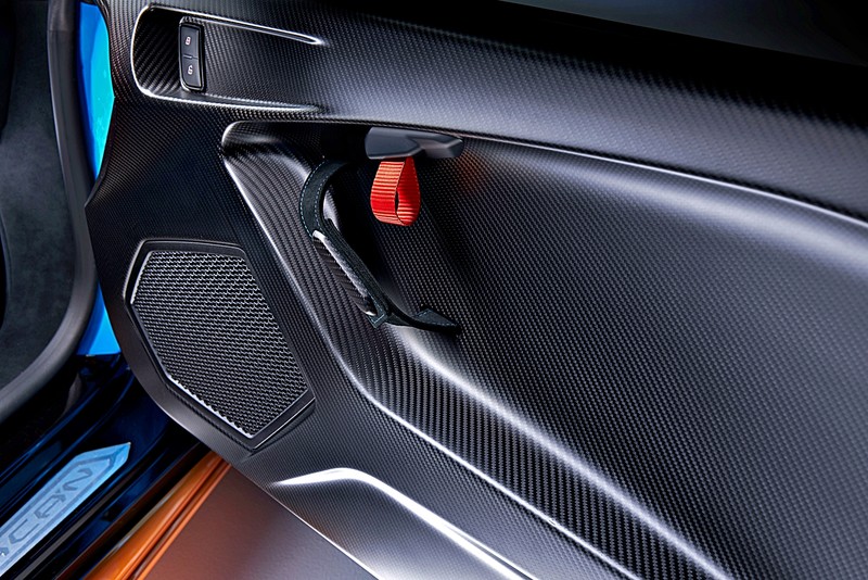 折合台幣約845.5萬元起！《Lamborghini Huracán STO》最強街道版小牛現身