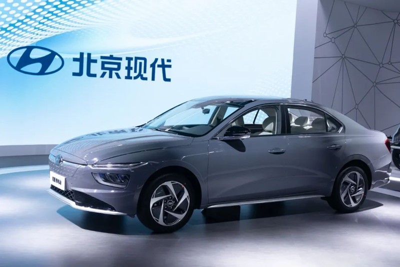 全新《Hyundai Mistra》廣州現身 對岸才有的《Elantra》他哥這回也變帥了