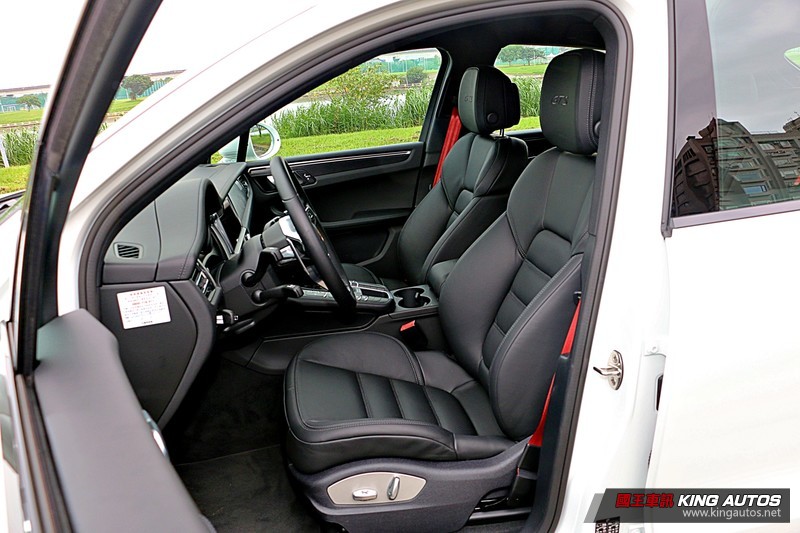 《Porsche Macan GTS》試駕︱休旅身,跑車魂! 《Porsche Macan GTS》試駕︱休旅身,跑車魂!