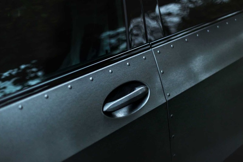 《BMW X7 Dirt Edition》換裝鉚釘皮大衣 你沒看過的越野裝甲SUV