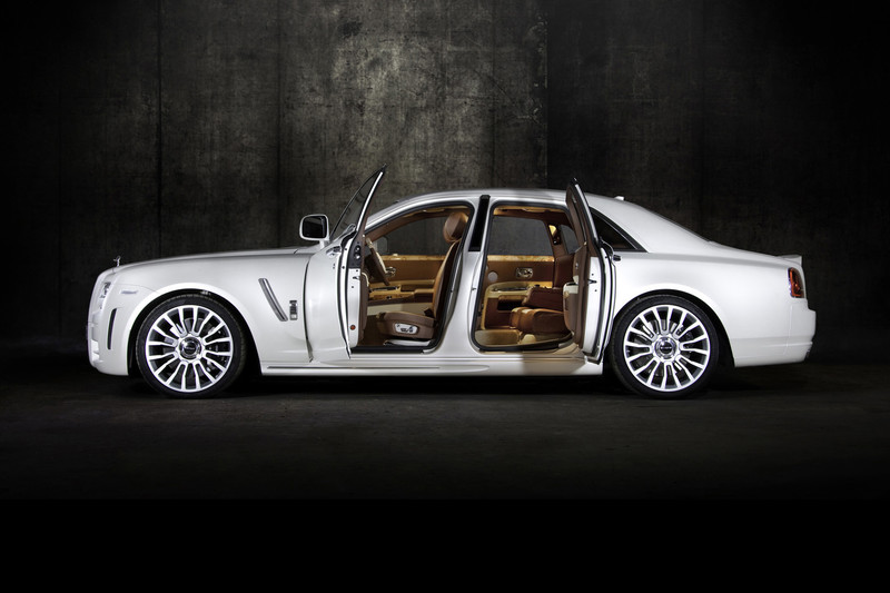 《Rolls-Royce對開車門》早期又名《自殺式車門》?《勞斯萊斯 鬼魅 幻影 幽靈》非因此得名! 《Rolls-Royce對開車門》早期又名《自殺式車門》?《勞斯萊斯 鬼魅 幻影 幽靈》非因此得名!