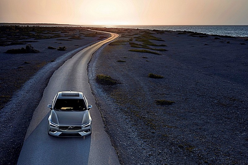 182萬元起發表上市!新年式《Volvo S60、V60》全面升級油電動力 182萬元起發表上市!新年式《Volvo S60、V60》全面升級油電動力