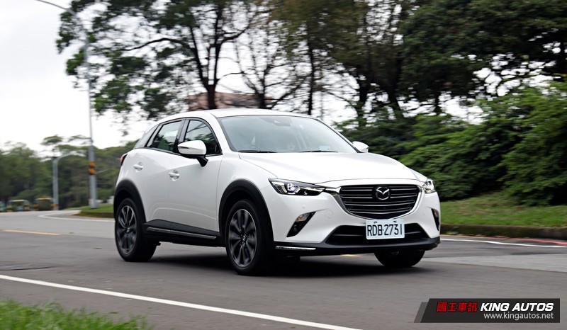 小公主上路︱2021年式《Mazda CX-3》小休旅的新定義,質感安全好輕盈 小公主上路︱2021年式《Mazda CX-3》小休旅的新定義,質感安全好輕盈