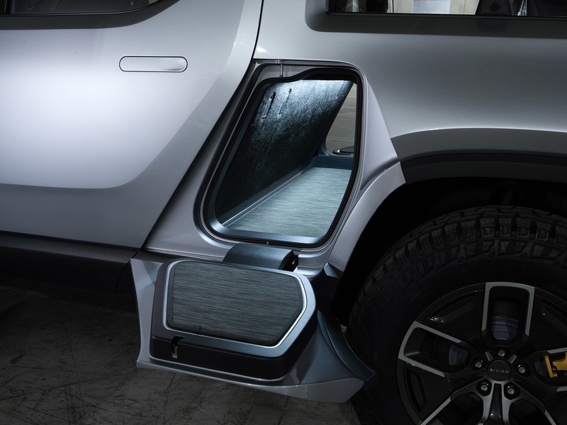 特斯拉殺手《Rivian R1T》具備行動廚房!續航力640km|美國六月交車 狙擊《Tesla Cybertruck》 特斯拉殺手《Rivian R1T》具備行動廚房!續航力640km|美國六月交車 狙擊《Tesla Cybertruck》