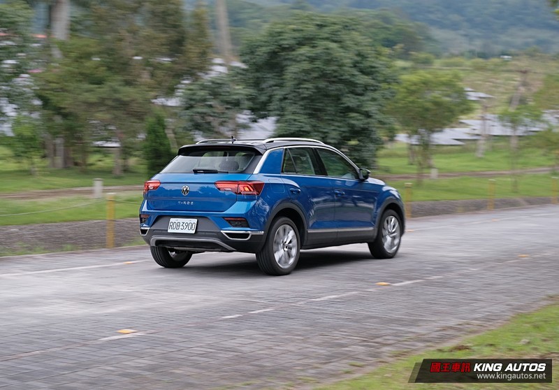 小公主上路︱《Volkswagen T-Roc 280 TSI Style Design》新潮卻可靠的安全感男孩 小公主上路︱《Volkswagen T-Roc 280 TSI Style Design》新潮卻可靠的安全感男孩