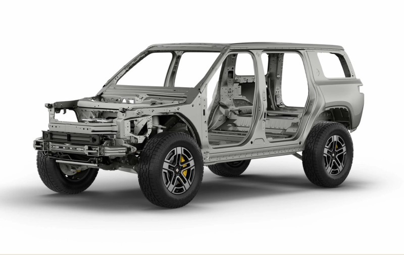 特斯拉殺手《Rivian R1S》對決《Tesla Model Y、Model X》底盤高度達205mm~366mm可重度越野！