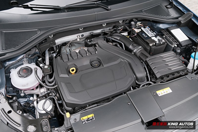 小公主上路︱《Volkswagen T-Roc 280 TSI Style Design》新潮卻可靠的安全感男孩 小公主上路︱《Volkswagen T-Roc 280 TSI Style Design》新潮卻可靠的安全感男孩