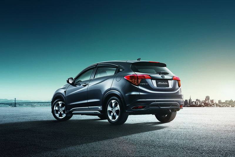 《大改款Honda HR-V》日本第一季發表!逆襲《Corolla Cross》?1.5T動力?圓形旋鈕排檔座?變大又變寬? 《大改款Honda HR-V》日本第一季發表!逆襲《Corolla Cross》?1.5T動力?圓形旋鈕排檔座?變大又變寬?