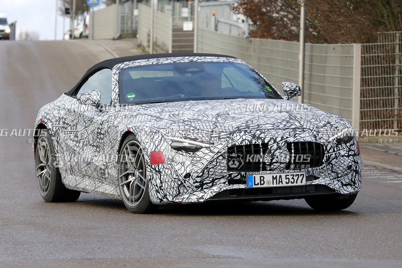 大改款《Mercedes-Benz SL》變身2+2座敞篷跑車?性感身形向300 SL致敬? 大改款《Mercedes-Benz SL》變身2+2座敞篷跑車?性感身形向300 SL致敬?