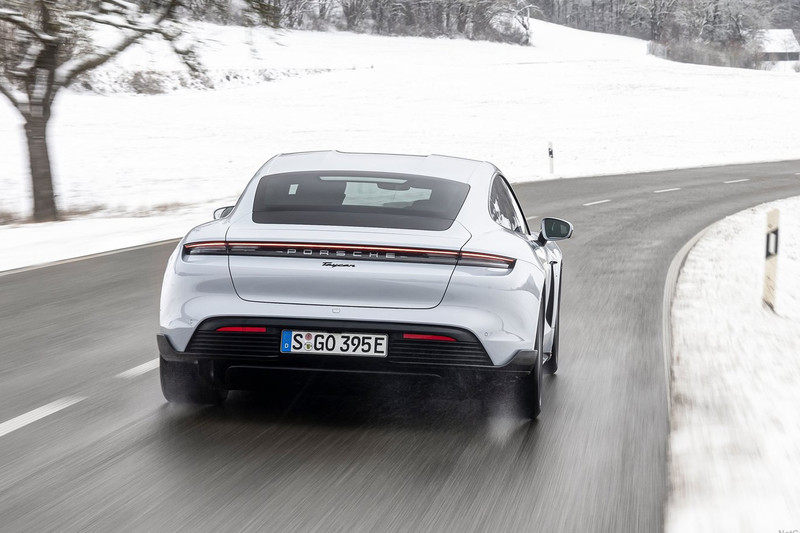 入門款《Porsche Taycan》售價公布358萬起 直接切入《Tesla Model S》價格帶 入門款《Porsche Taycan》售價公布358萬起 直接切入《Tesla Model S》價格帶