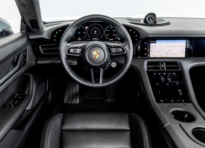 入門款《Porsche Taycan》售價公布358萬起 直接切入《Tesla Model S》價格帶 入門款《Porsche Taycan》售價公布358萬起 直接切入《Tesla Model S》價格帶