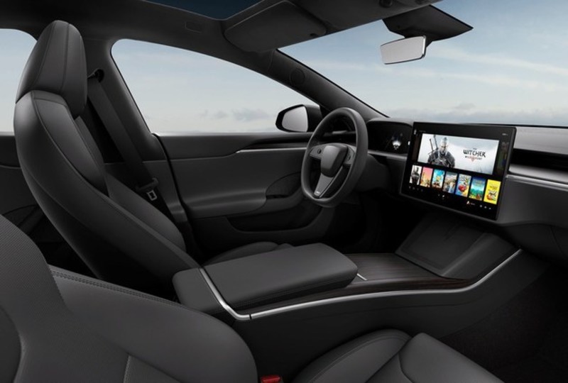它會自行換檔！Elon Musk解釋為何小改款《Tesla Model S/X》拔掉排檔桿