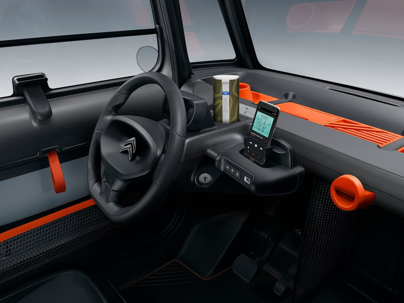 迴轉半徑3.6m《Citroen AMI》年度微型電動車超便宜 歐洲熱銷！不用等《五菱宏光》惹！