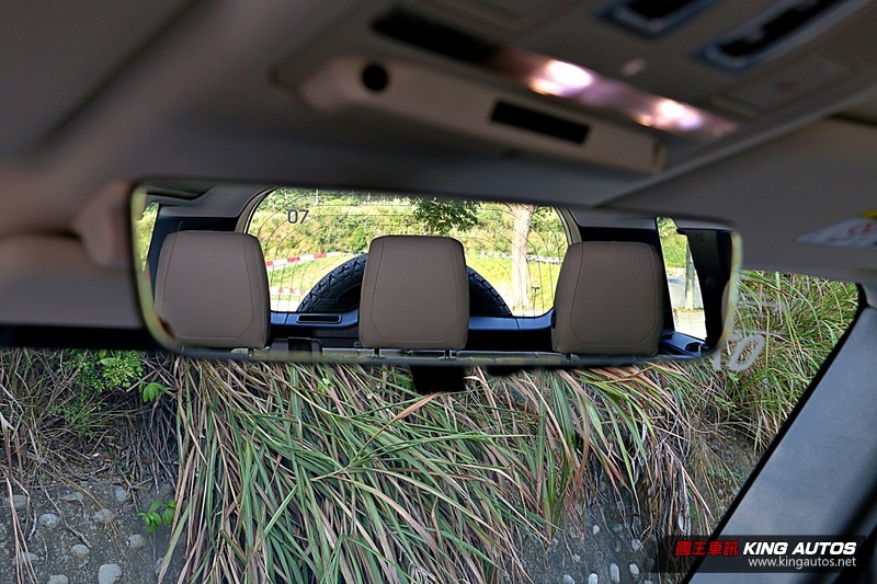 全新《Land Rover Defender 110 P300 HSE》試駕︱除了飛天遁地 幾乎無所不能! 全新《Land Rover Defender 110 P300 HSE》試駕︱除了飛天遁地 幾乎無所不能!