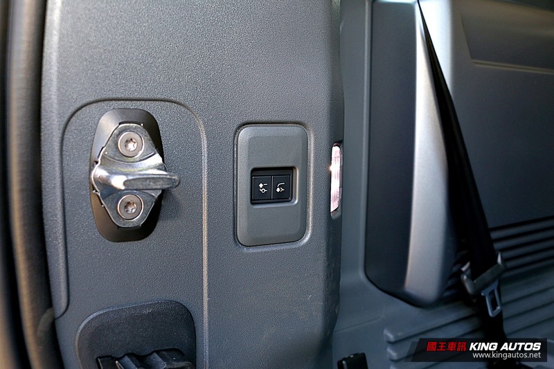 全新《Land Rover Defender 110 P300 HSE》試駕︱除了飛天遁地 幾乎無所不能! 全新《Land Rover Defender 110 P300 HSE》試駕︱除了飛天遁地 幾乎無所不能!