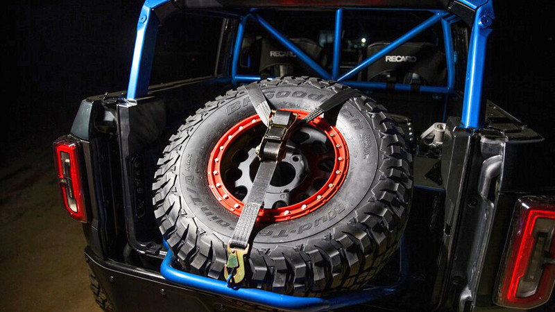 帥到上戰場《Bronco 4600》越野賽車驚艷現身|Ford純比賽or市售化? 帥到上戰場《Bronco 4600》越野賽車驚艷現身|Ford純比賽or市售化?