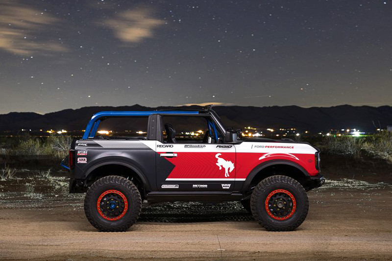 帥到上戰場《Bronco 4600》越野賽車驚艷現身|Ford純比賽or市售化? 帥到上戰場《Bronco 4600》越野賽車驚艷現身|Ford純比賽or市售化?