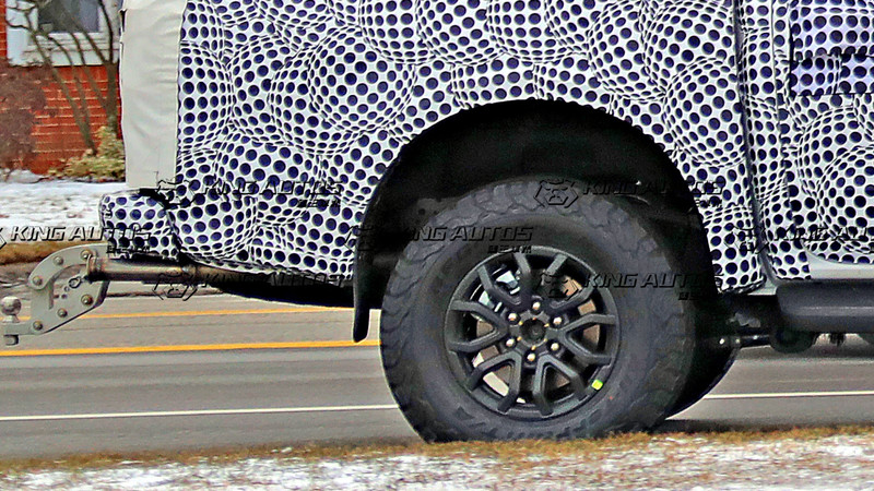 Ranger越野性能版現身?!下一代《Ford Ranger Raptor》首度捕獲 Ranger越野性能版現身?!下一代《Ford Ranger Raptor》首度捕獲