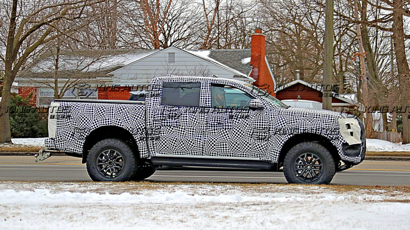 Ranger越野性能版現身?!下一代《Ford Ranger Raptor》首度捕獲 Ranger越野性能版現身?!下一代《Ford Ranger Raptor》首度捕獲