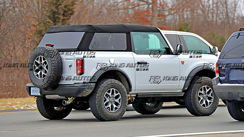 可愛復古帥氣!《Ford Bronco Fastback Soft top》三門軟篷版準備亮相 可愛復古帥氣!《Ford Bronco Fastback Soft top》三門軟篷版準備亮相